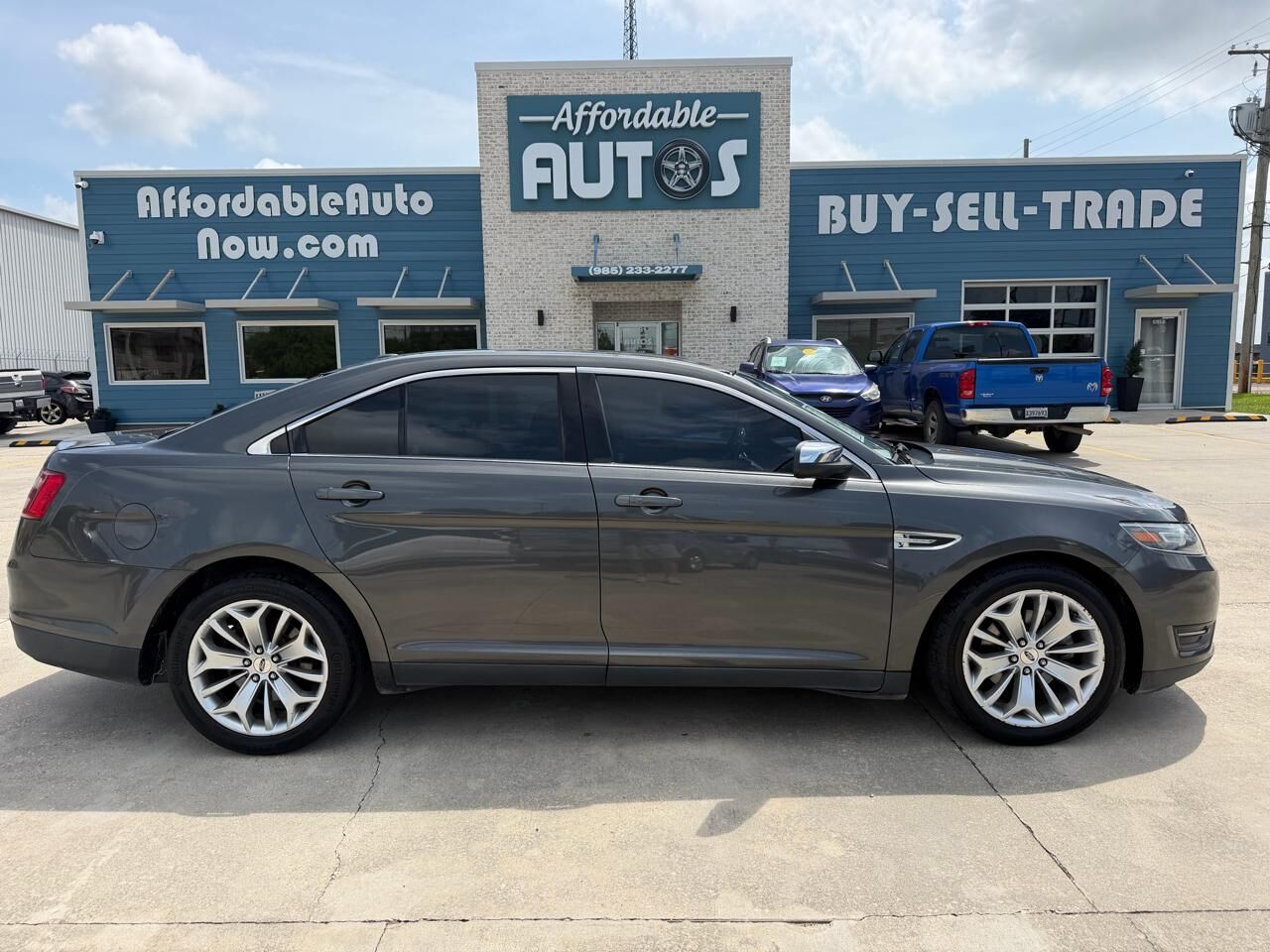 2016 FORD Taurus