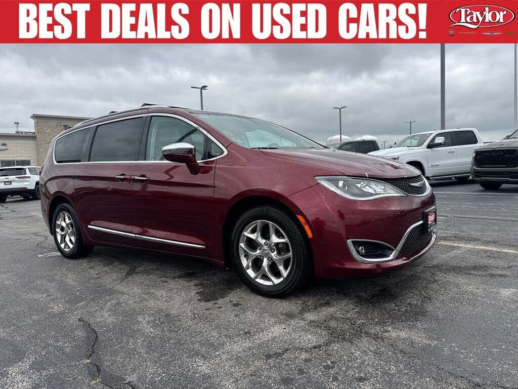 2017 CHRYSLER Pacifica