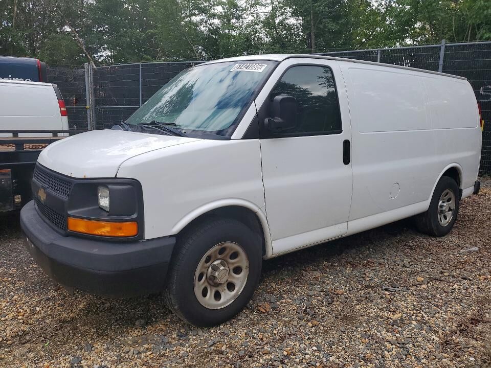 2013 CHEVROLET Express