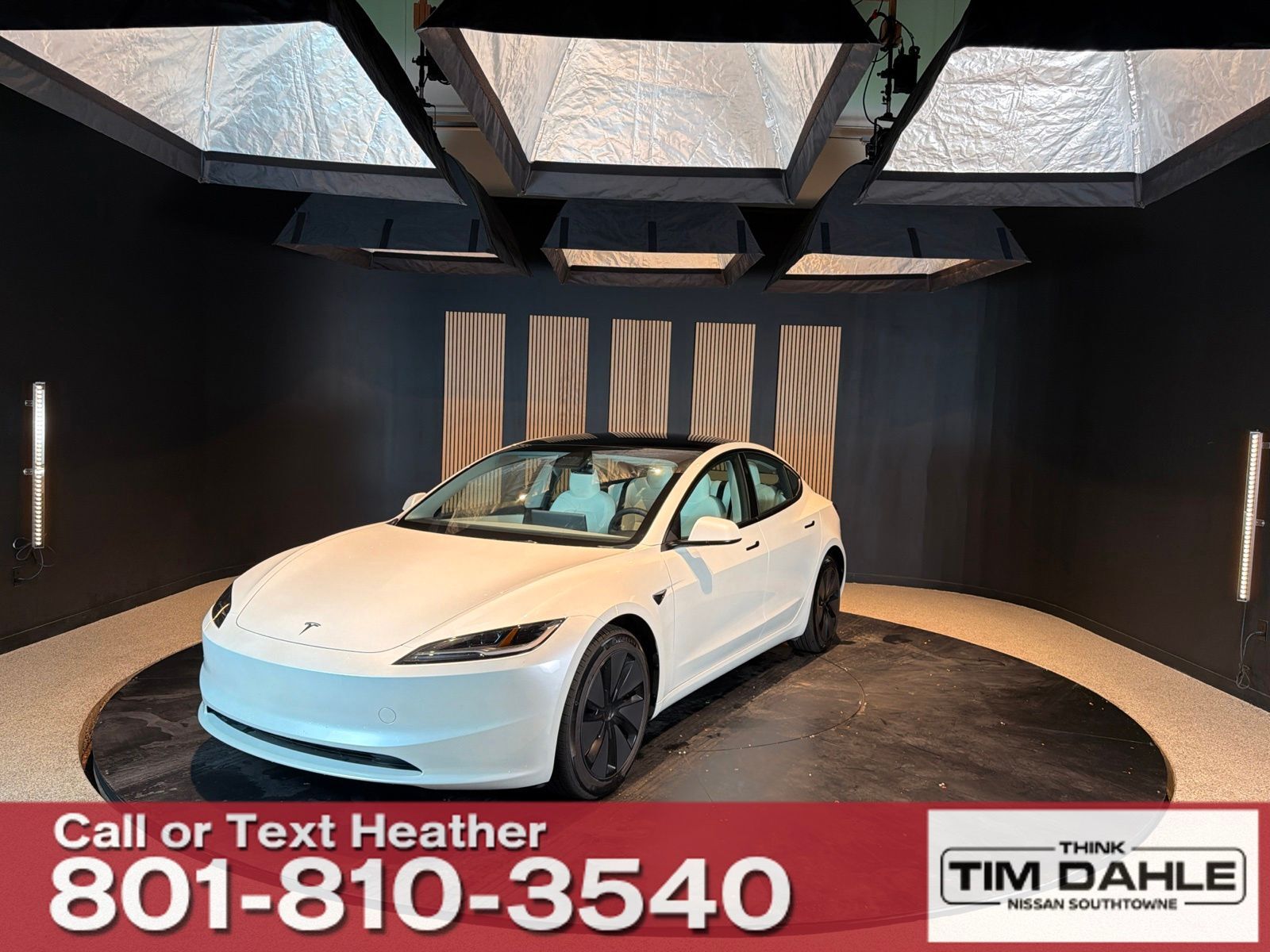 2025 TESLA Model 3