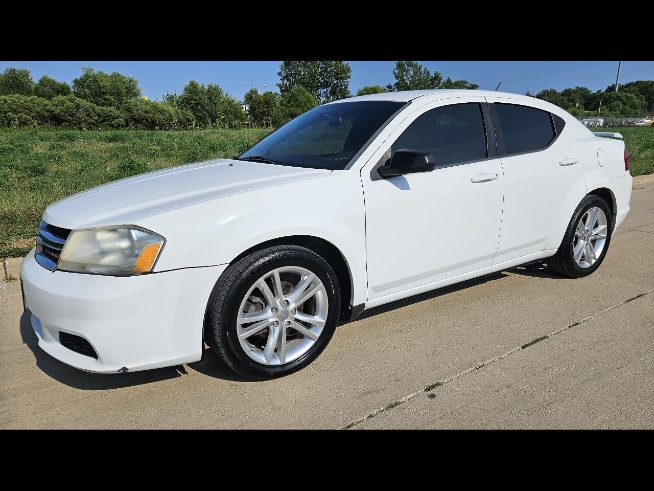 2012 DODGE Avenger