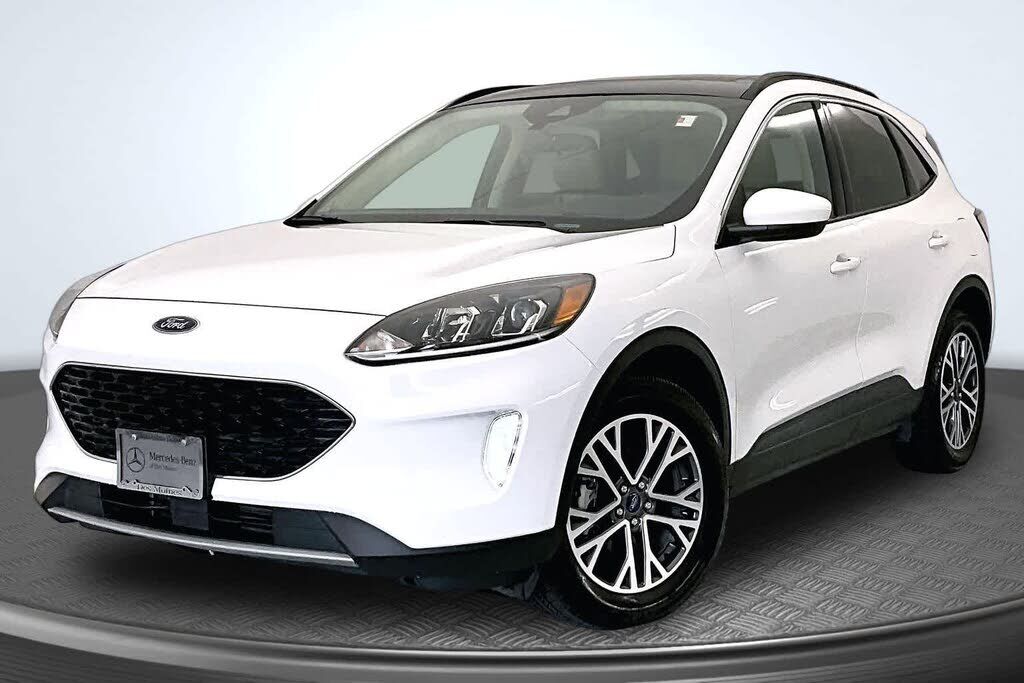 2020 FORD Escape