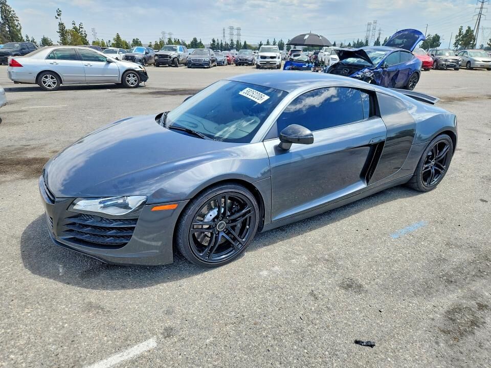 2011 AUDI R8