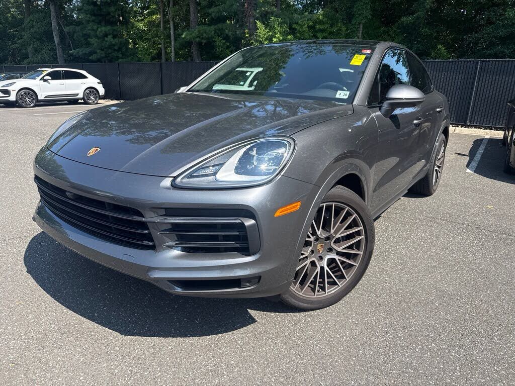 2023 PORSCHE Cayenne