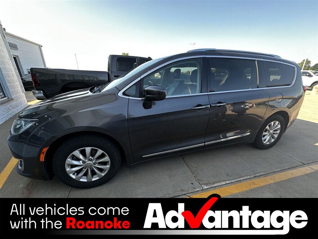 2019 CHRYSLER Pacifica