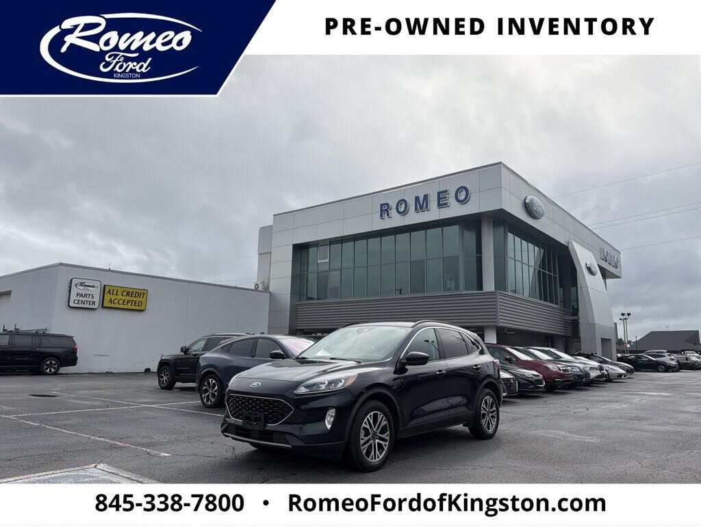 2021 FORD Escape