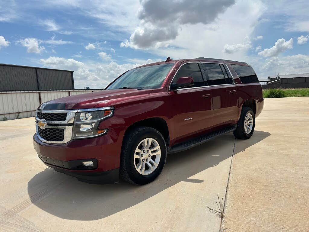2017 CHEVROLET Suburban