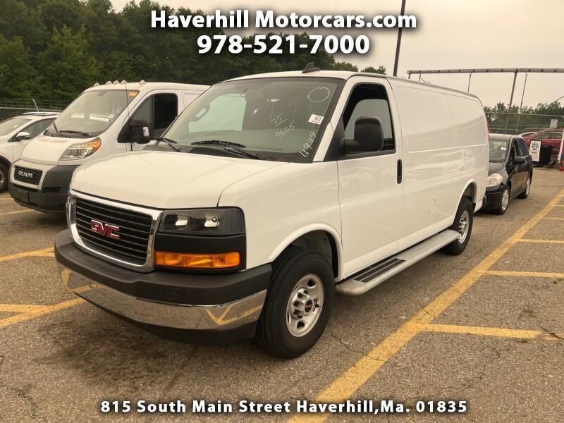 2025 GMC Savana