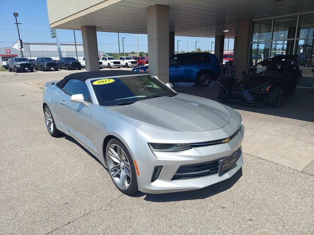 2017 CHEVROLET Camaro