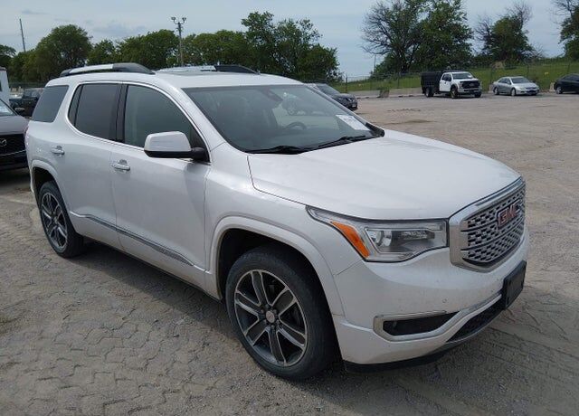 2017 GMC Acadia