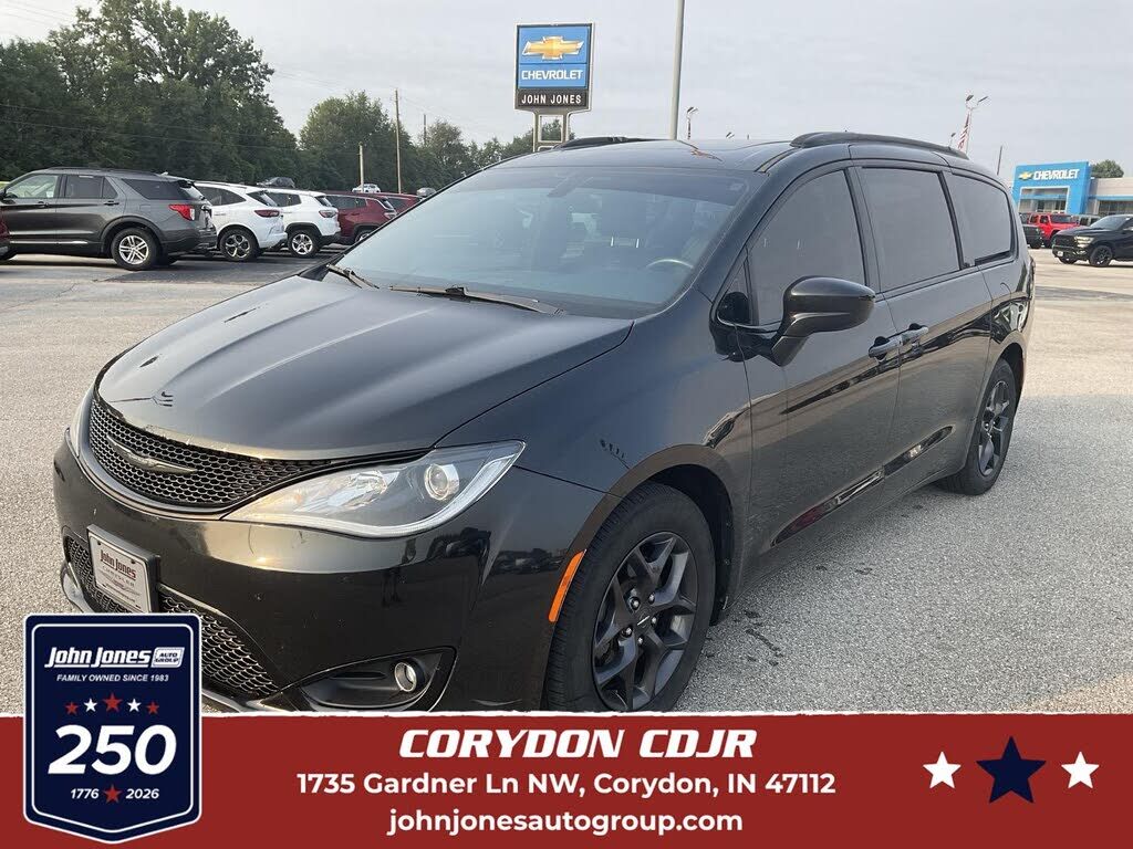 2019 CHRYSLER Pacifica