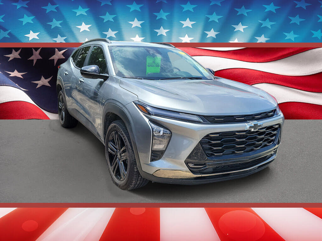 2025 CHEVROLET Trax