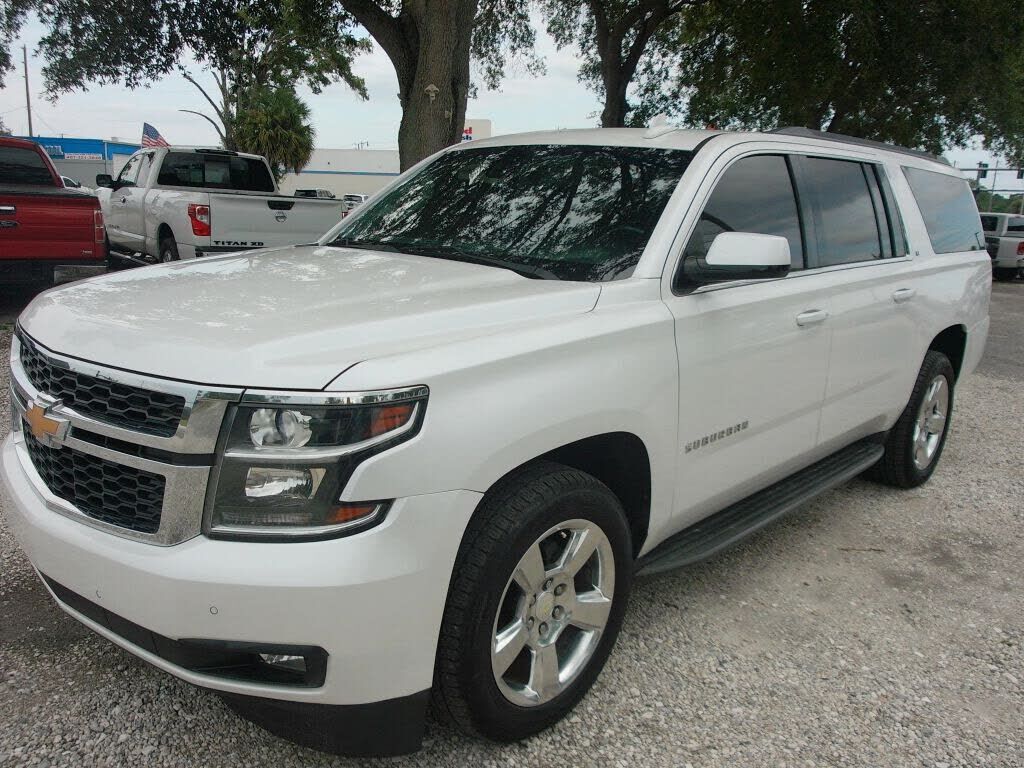 2016 CHEVROLET Suburban