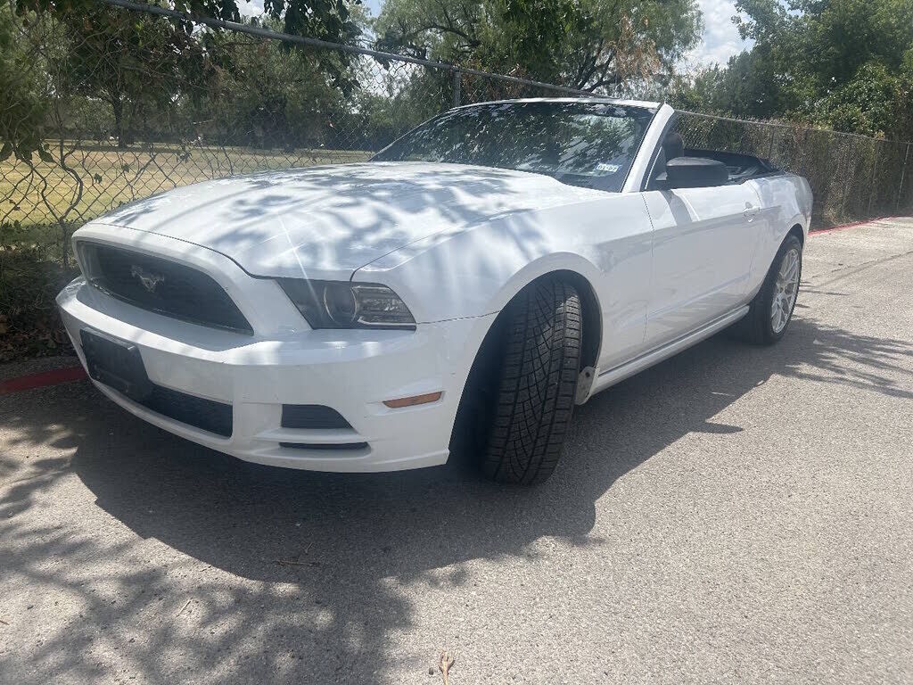 2014 FORD Mustang