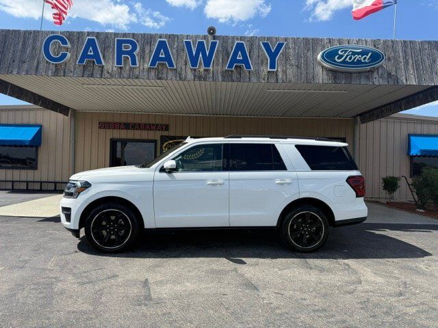2023 FORD Expedition