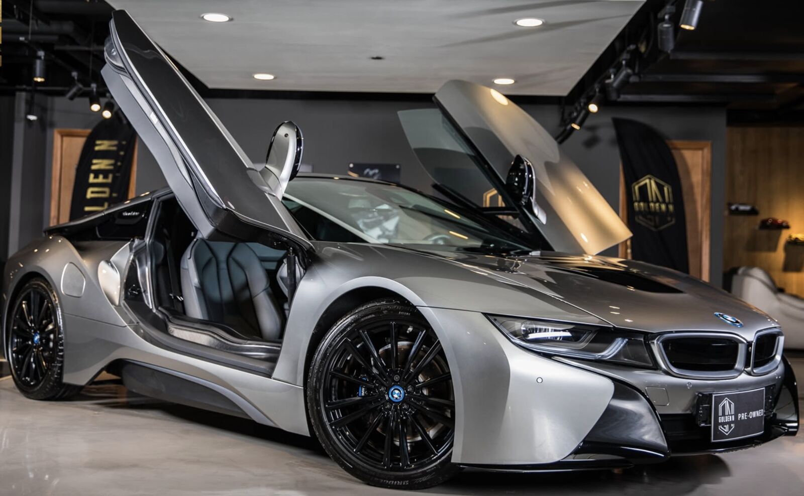 2019 BMW i8
