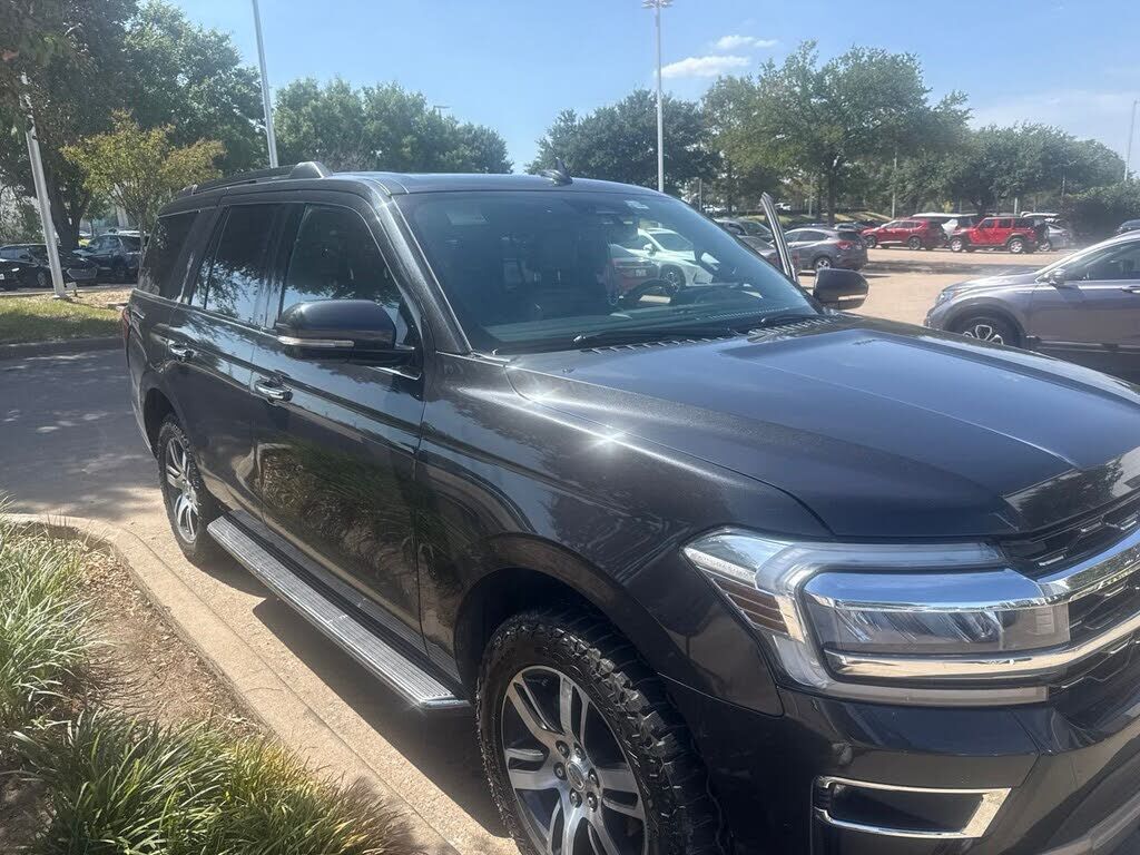 2022 FORD Expedition