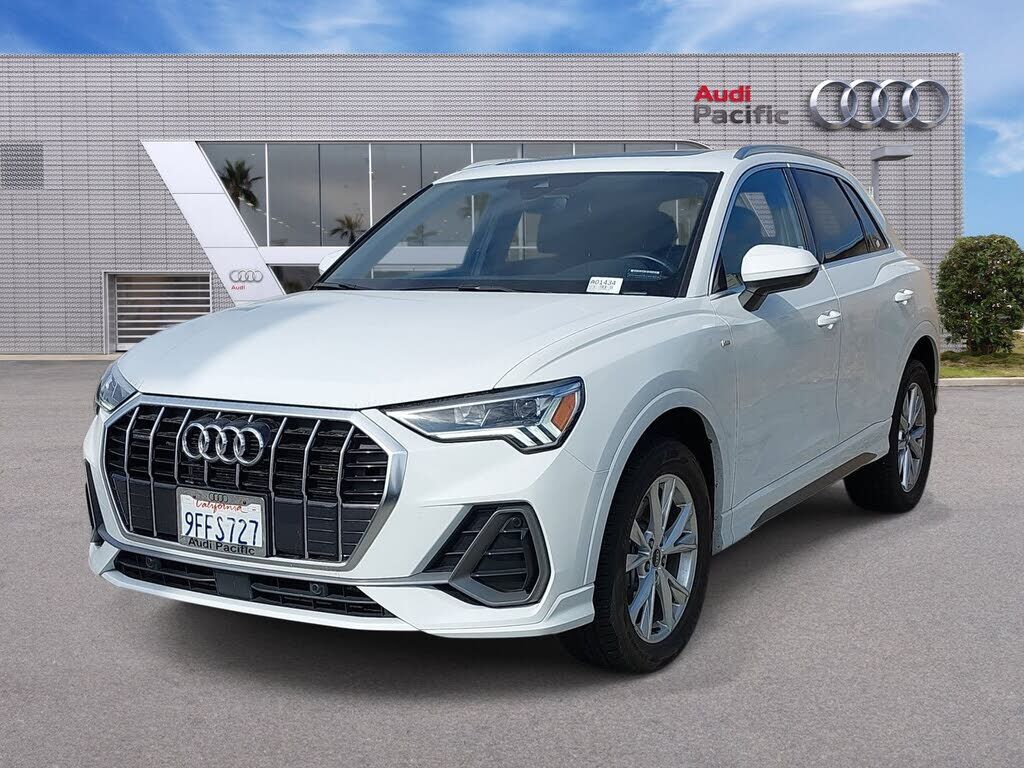 2023 AUDI Q3