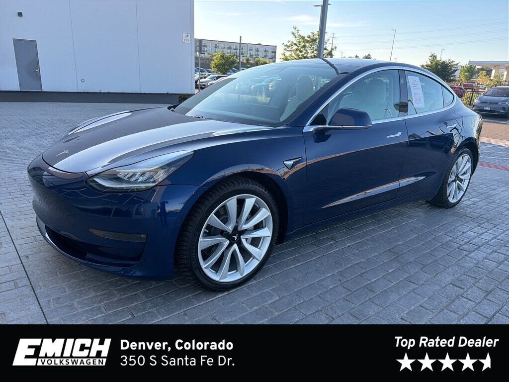 2018 TESLA Model 3