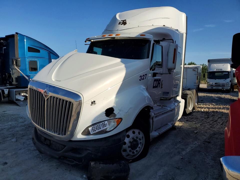 2015 INTERNATIONAL LF687