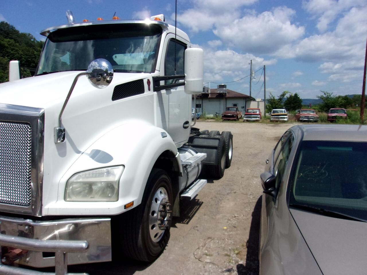 2020 KENWORTH T880