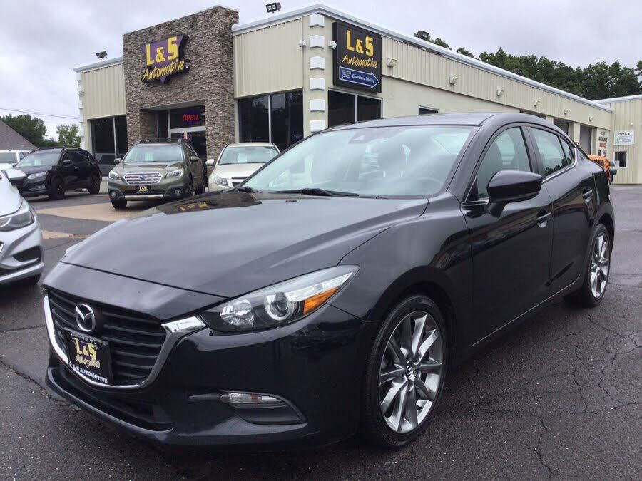 2018 MAZDA Mazda3