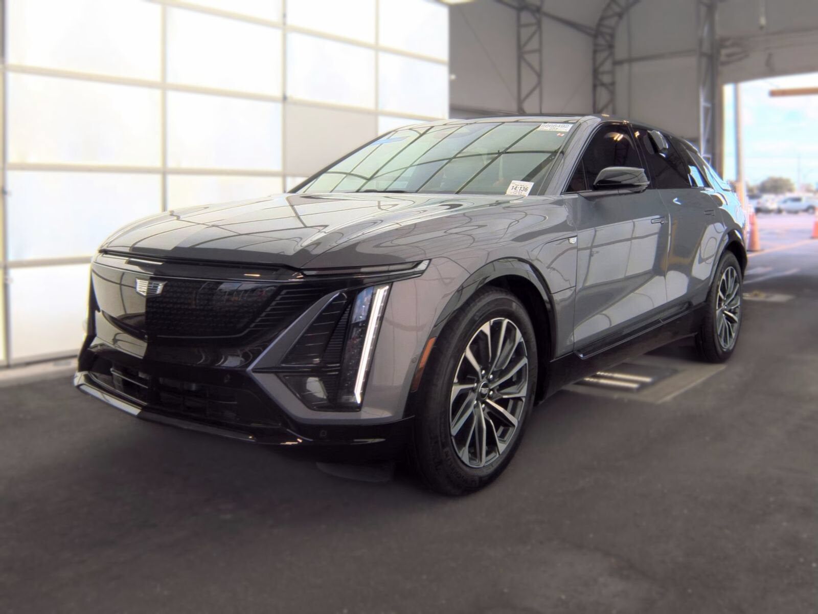 2024 CADILLAC Lyriq