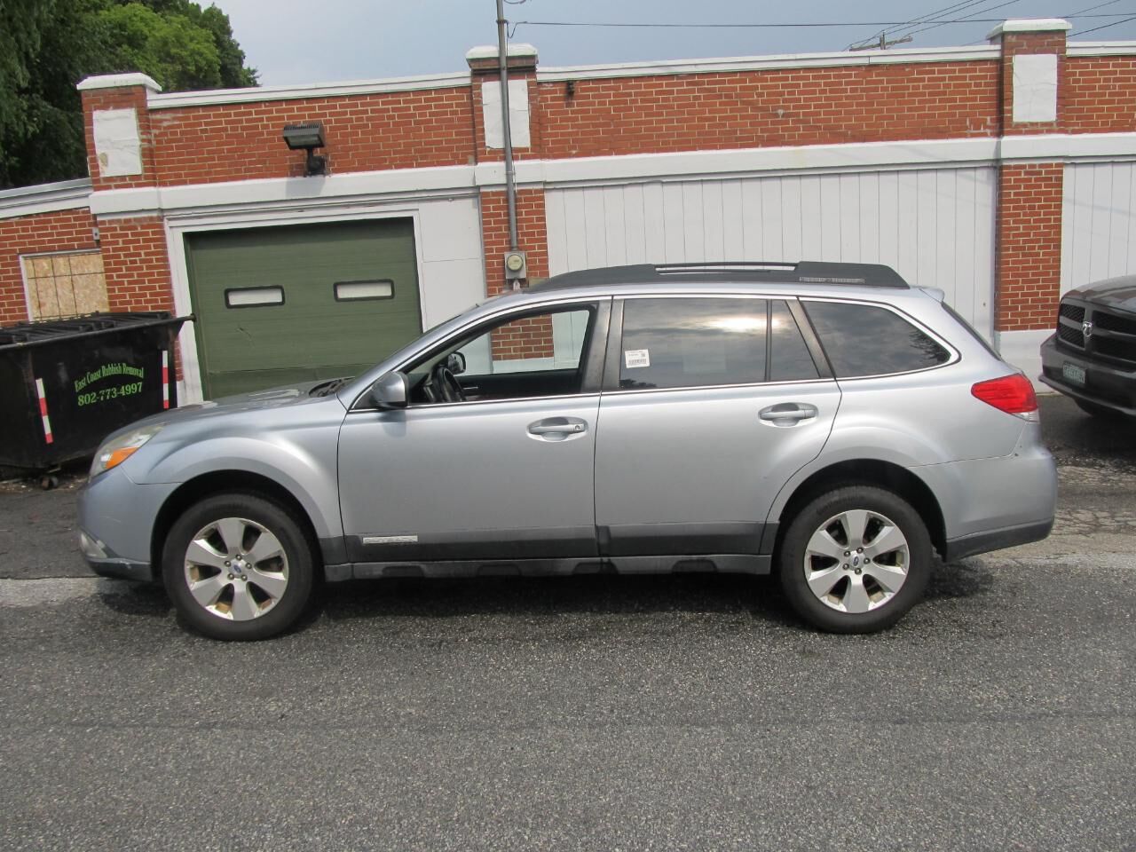 2012 SUBARU Outback
