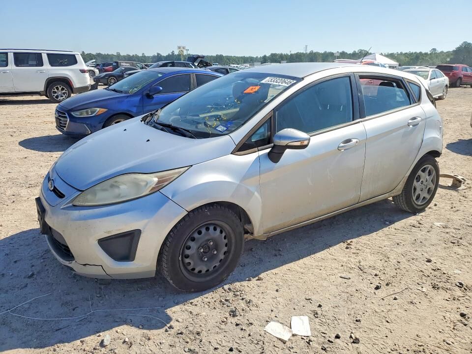 2013 FORD Fiesta