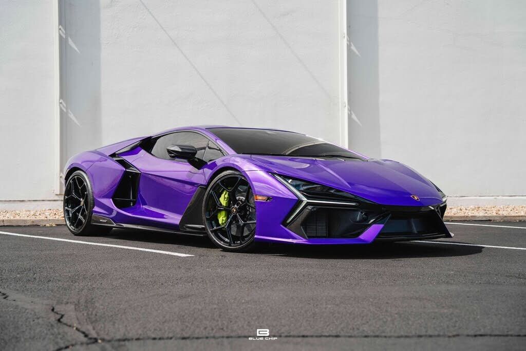 2024 LAMBORGHINI Revuelto