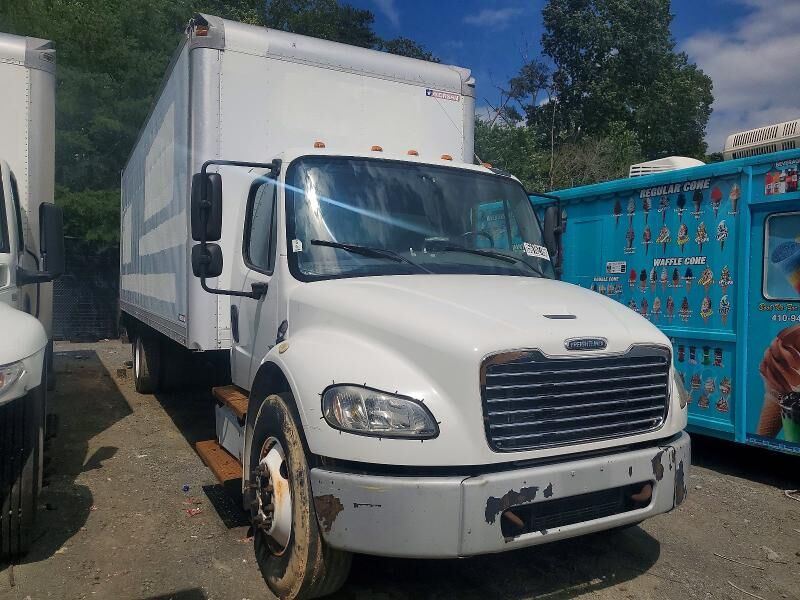 2013 FREIGHTLINER M2