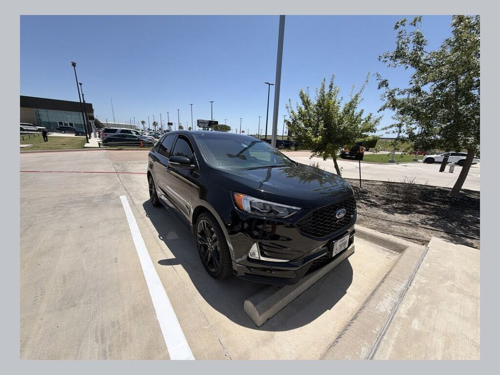 2019 FORD Edge