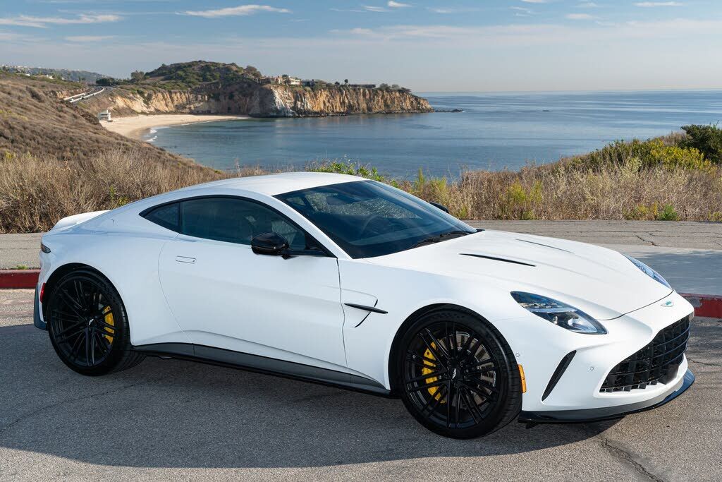 2025 ASTON MARTIN Vantage
