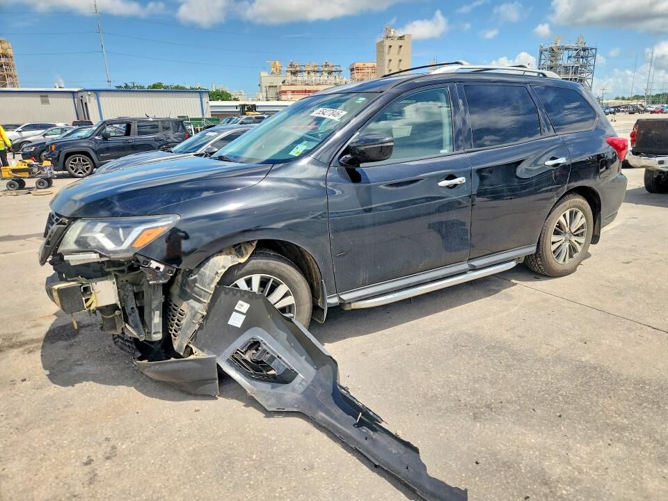 2018 NISSAN Pathfinder