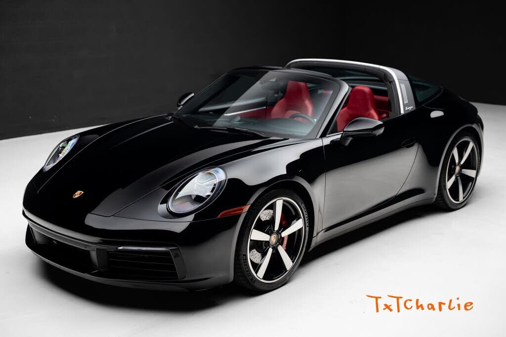 2021 PORSCHE 911
