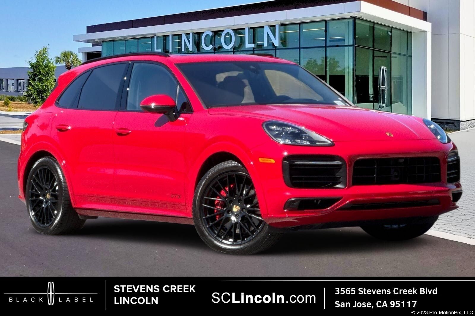 2022 PORSCHE Cayenne