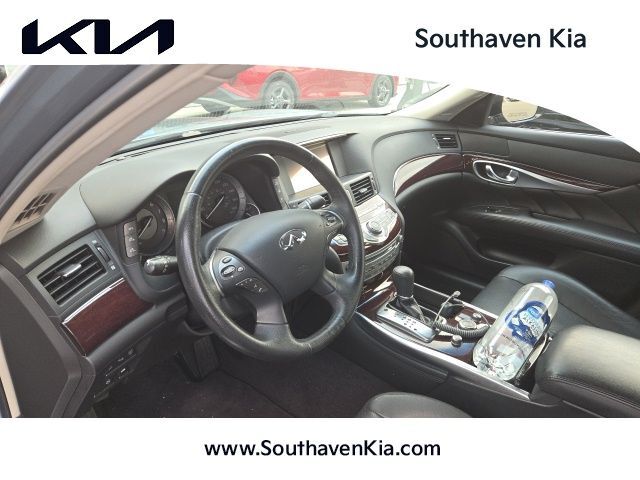 2017 INFINITI Q70