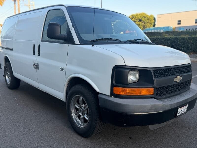 2012 CHEVROLET Express
