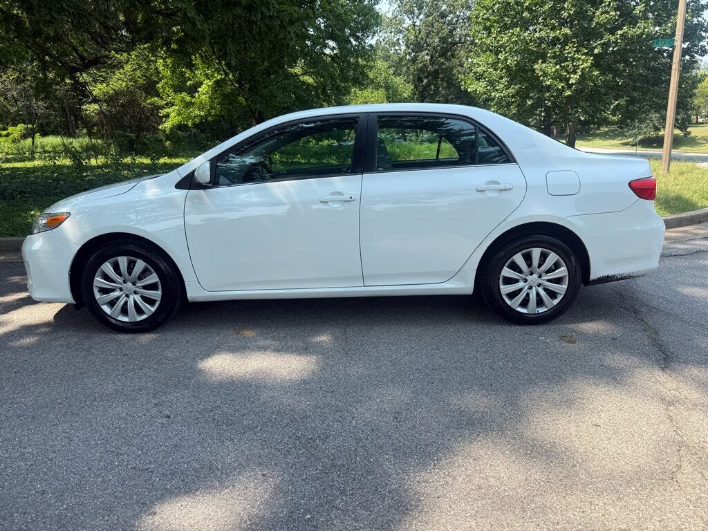 2013 TOYOTA Corolla