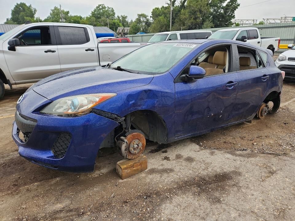 2012 MAZDA Mazda3