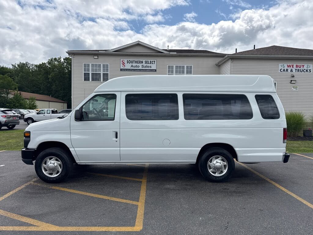 2010 FORD E-250