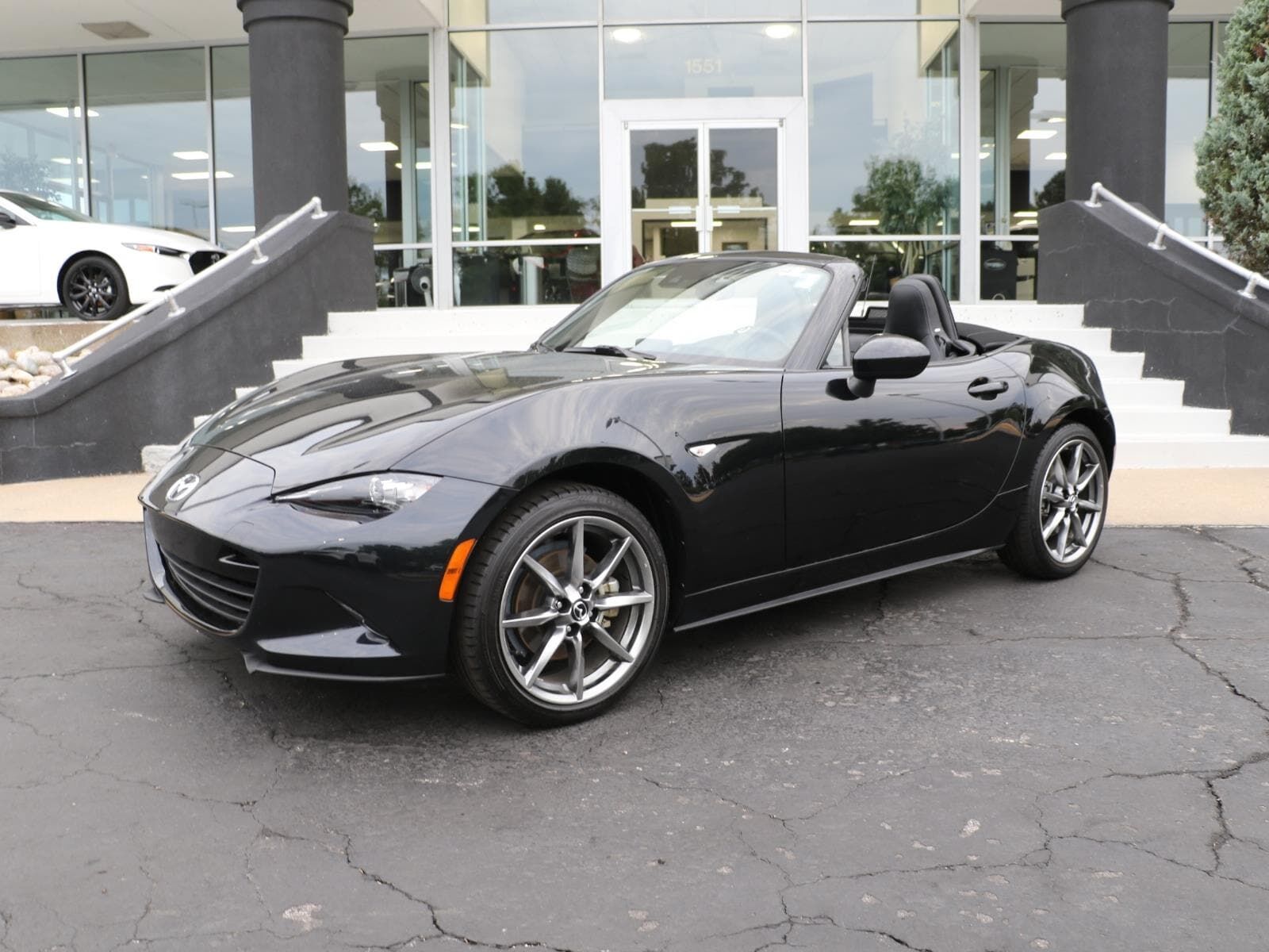2023 MAZDA MX-5