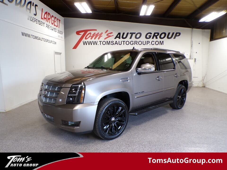 2014 CADILLAC Escalade