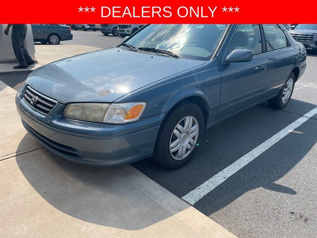 2000 TOYOTA Camry