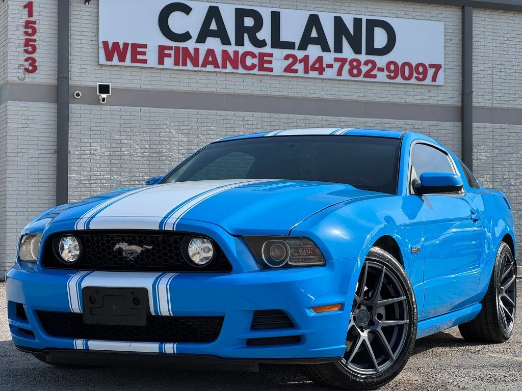 2013 FORD Mustang