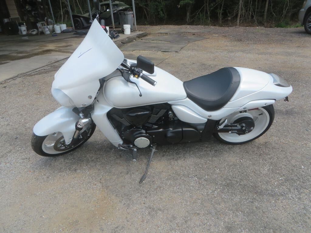 2018 SUZUKI Boulevard M109R B.O.S.S.