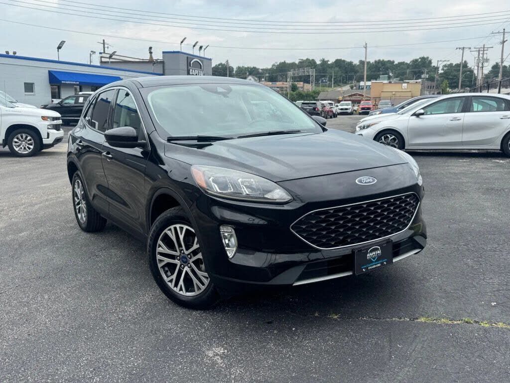 2022 FORD Escape