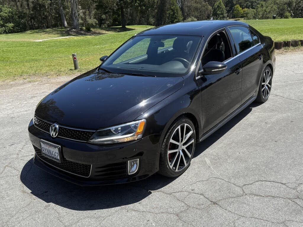 2012 VOLKSWAGEN Jetta