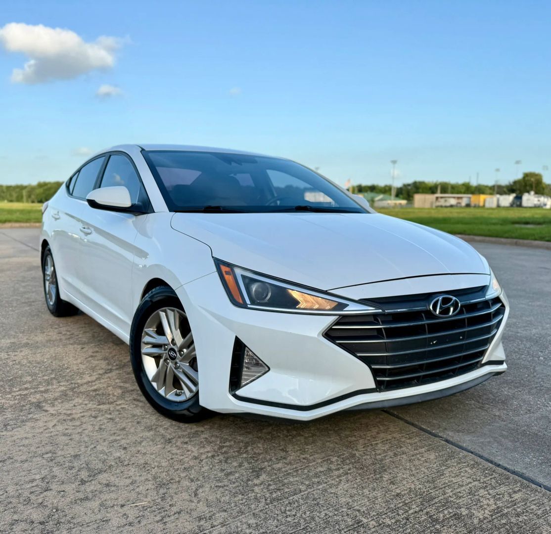 2019 HYUNDAI Elantra