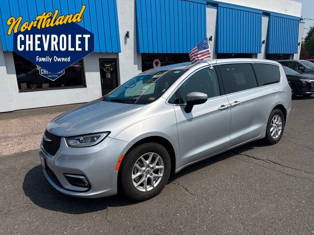 2023 CHRYSLER Pacifica